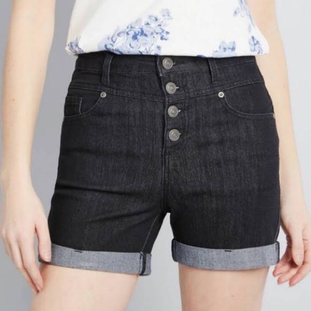 Modcloth Karaoke Seamstress Button Fly Denim shorts